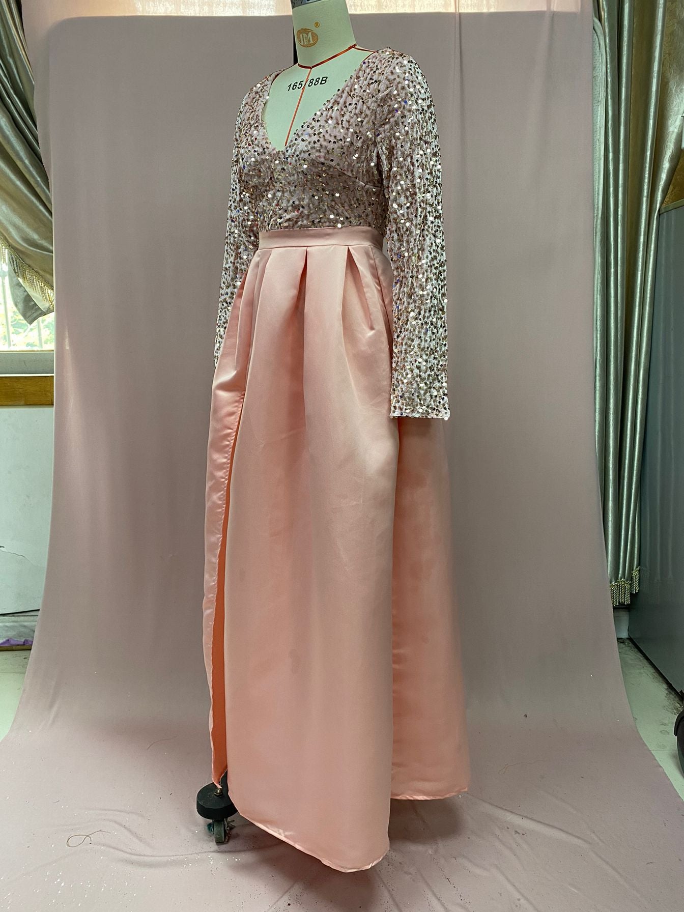 A-Line Celebrity Style Sparkle Dress Prom Dress V Neck Long Sleeve Sweep Dress EPB1188