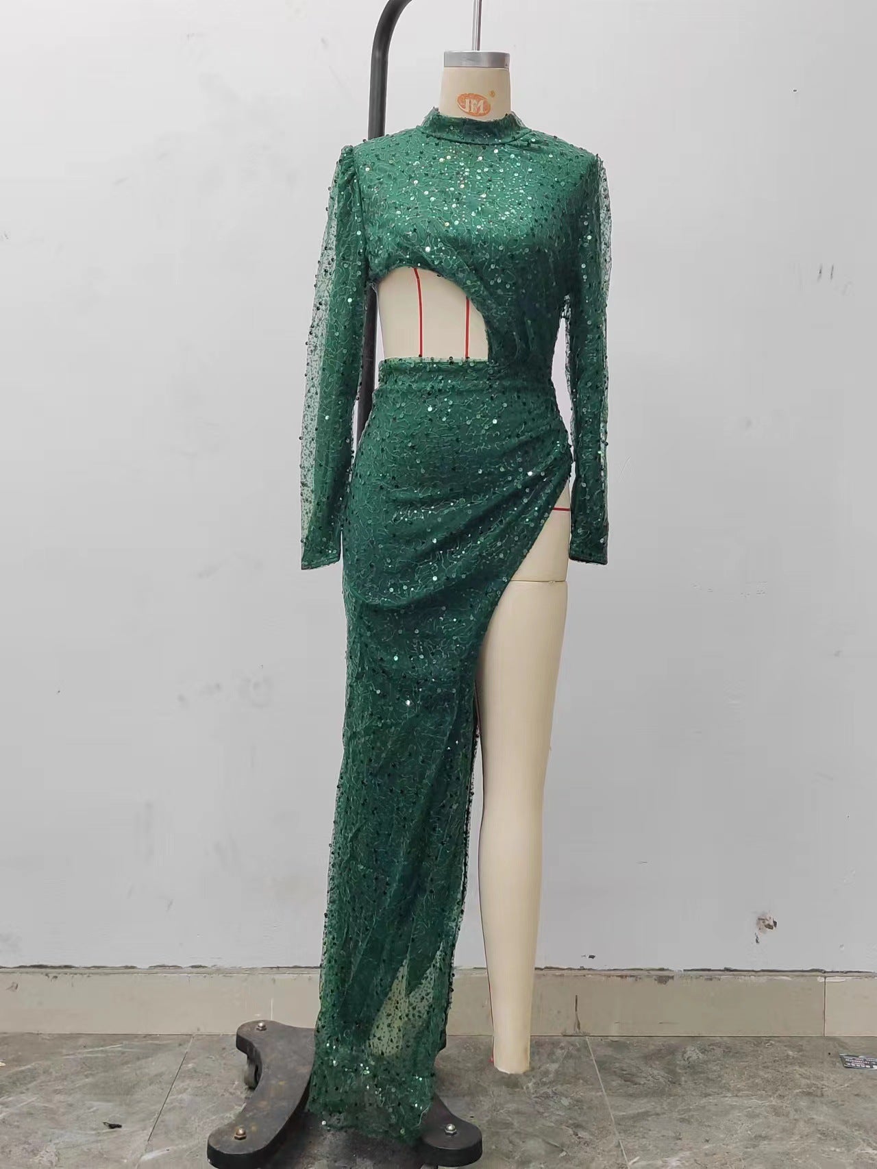 Demure Emerald Green Split Prom Dress With Sleeves Sparkling Sexy Long Prom Gown for Club Special Occasion Formal Party Dresses EPM1158