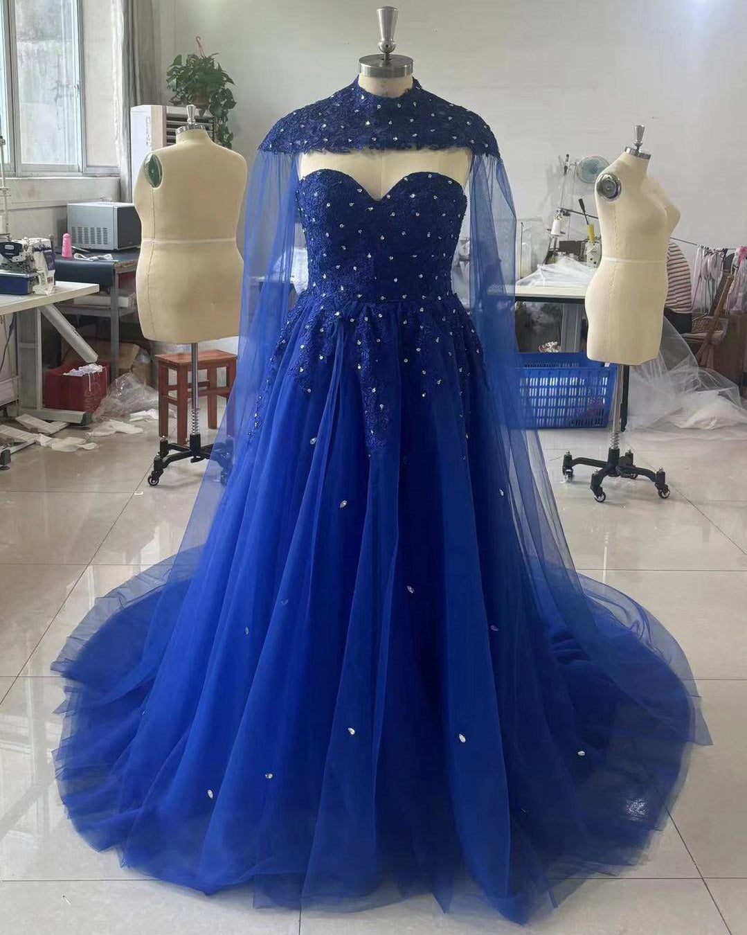 Women's Sweetheart Quinceanera Dress with Cape Tulle Beaded Appliques Ball Gowns EYB1293