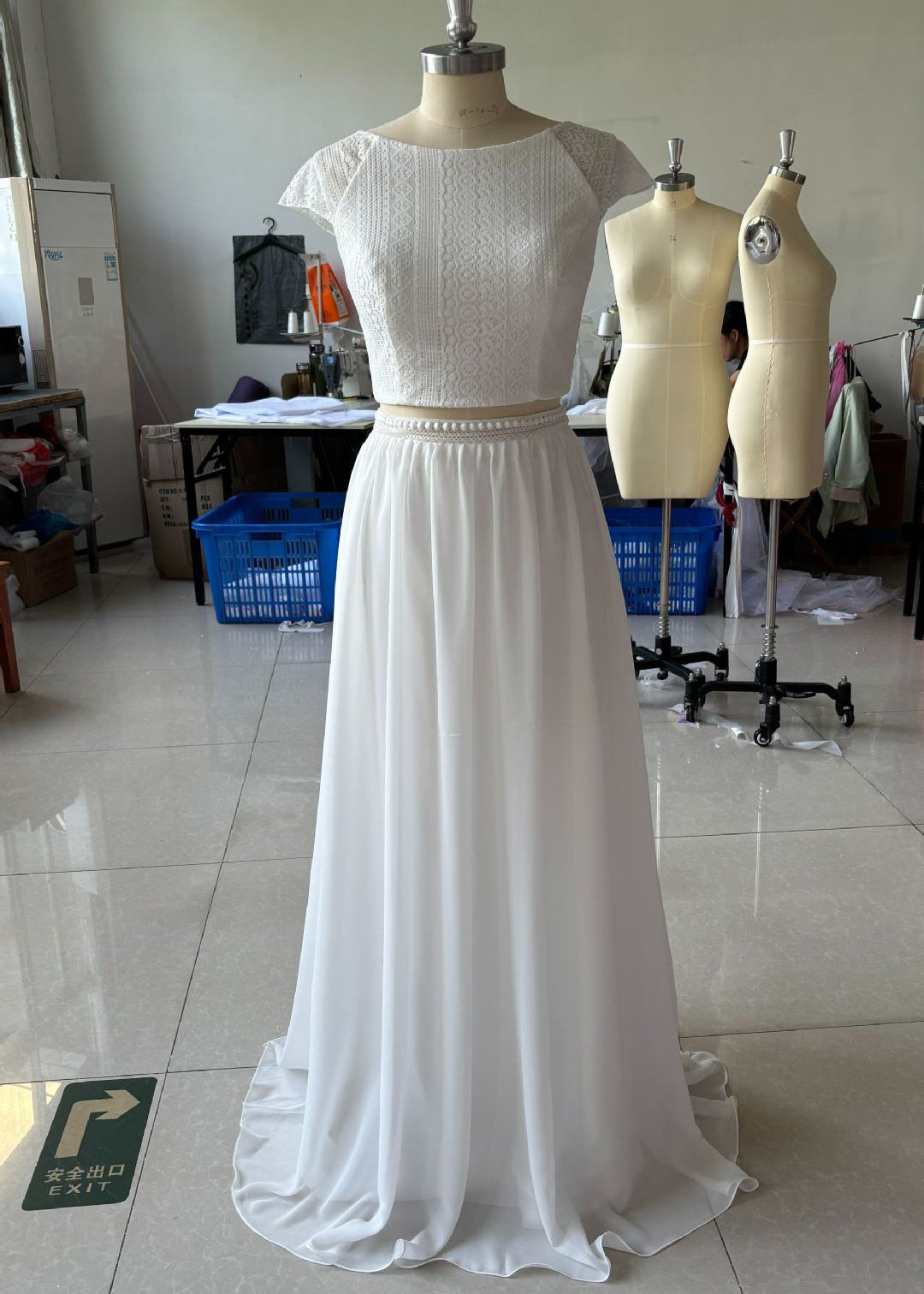 Boho Wedding Dress Bridal Gown with Scoop Cap Sleeves Perfect for Beach Weddings EYB977