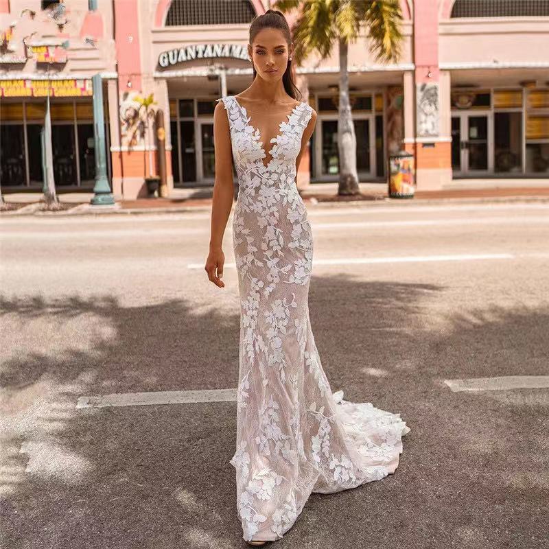 Luxurious Embroidery Lace Mermaid Wedding Dress Backless Custom Made EYM1244