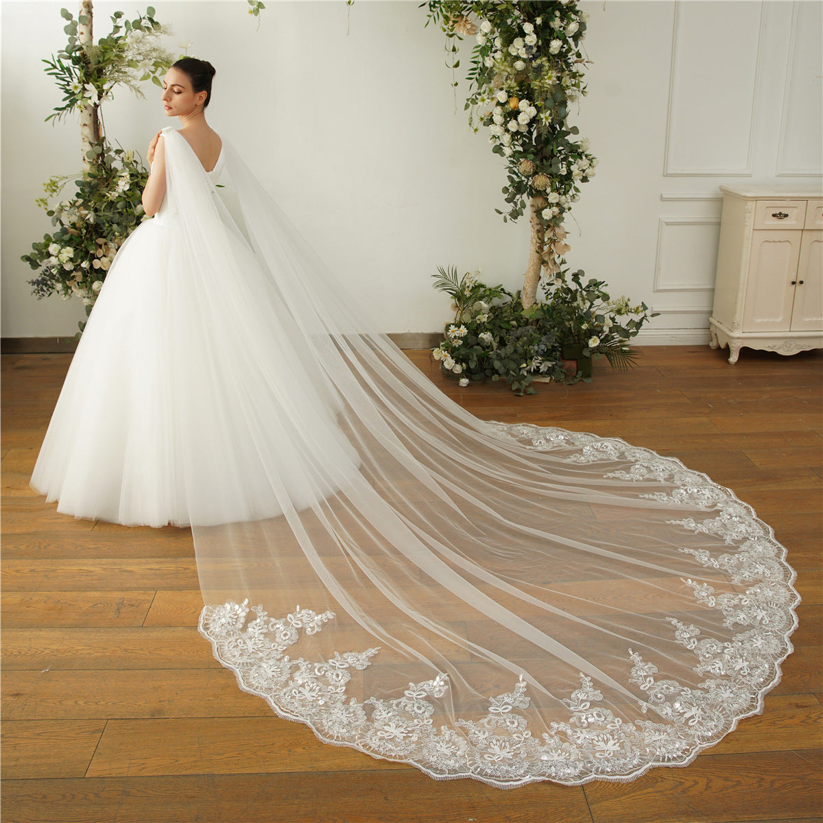 Long Tulle Shoulder Bridal Cape Wedding Veil Cloak YAV1077