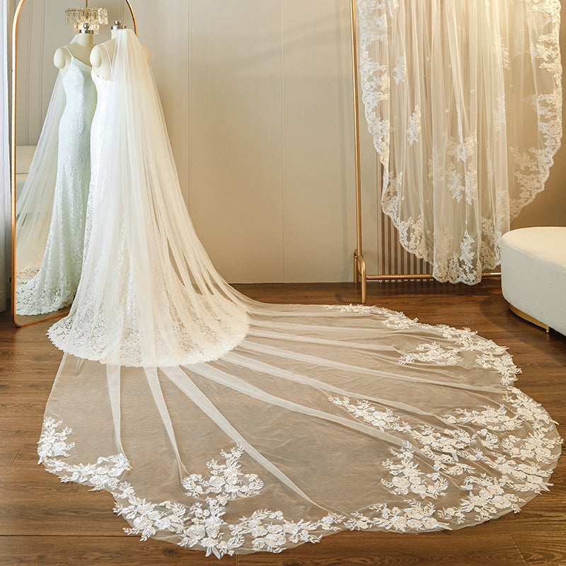 Beautiful Long Flower Lace Veil YAV1086