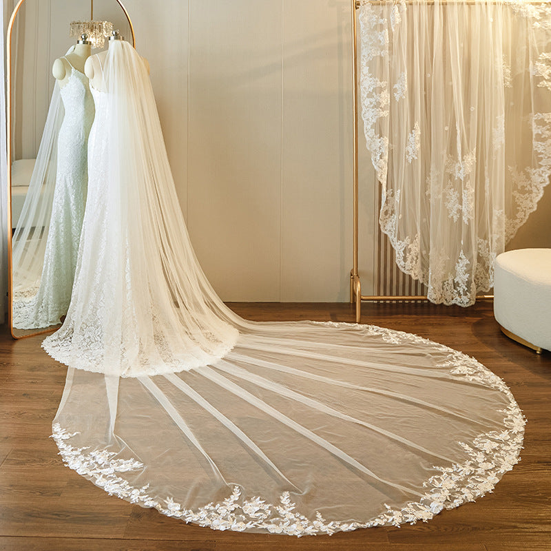 Lace Edge Single Tier Wedding Veil YAV1104